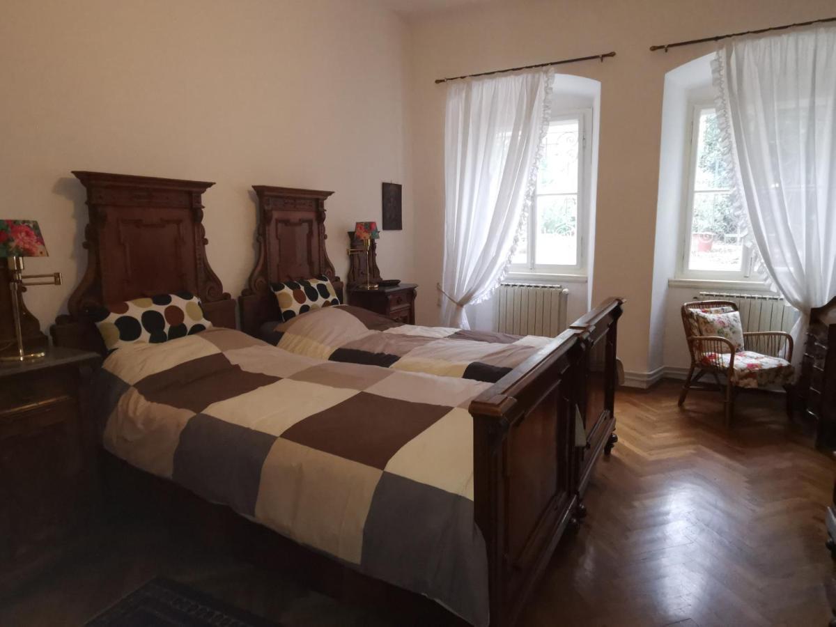 Charming Apartment In A 19Th Century Villa Trieste Ngoại thất bức ảnh