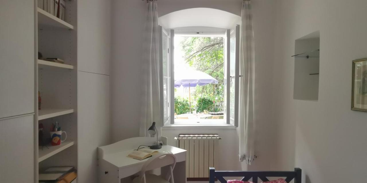 Charming Apartment In A 19Th Century Villa Trieste Ngoại thất bức ảnh